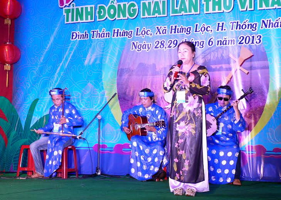 A “Don ca tai tu” performance in Dong Nai