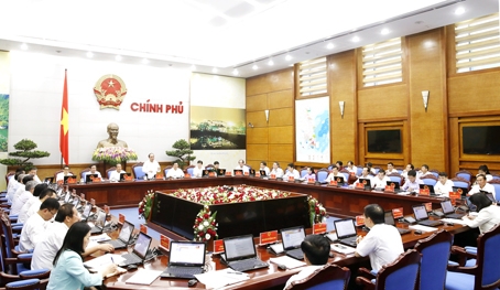 Quang cảnh phiên họp Chính phủ thường kỳ tháng 4.