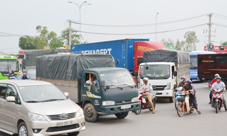 Vòng xoay Võ Nguyên Giáp (TP.Biên Hòa) - nơi thường xuyên bị kẹt xe.
