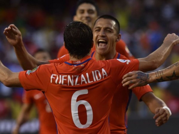 Chile vào chung kết Copa America sau khi đánh bại Colombia. (Nguồn: AP)