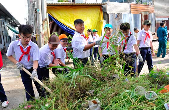 Các em học sinh trường THCS Tam Hoa tích cực tham gia 