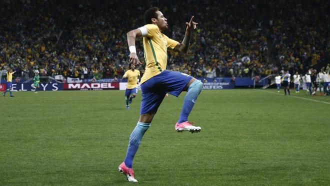 Neymar góp công giúp Brazil sớm giành vé đến Nga dự World Cup 2018. (Nguồn: AFP)