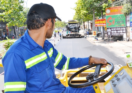 Duy tu đường Nguyễn Ái Quốc, TP.Biên Hòa.