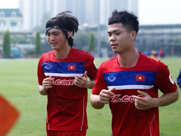 U22 Việt Nam đối đầu U22 Thái Lan tại SEA Games 29. (Ảnh: Minh Chiến/Vietnam+)