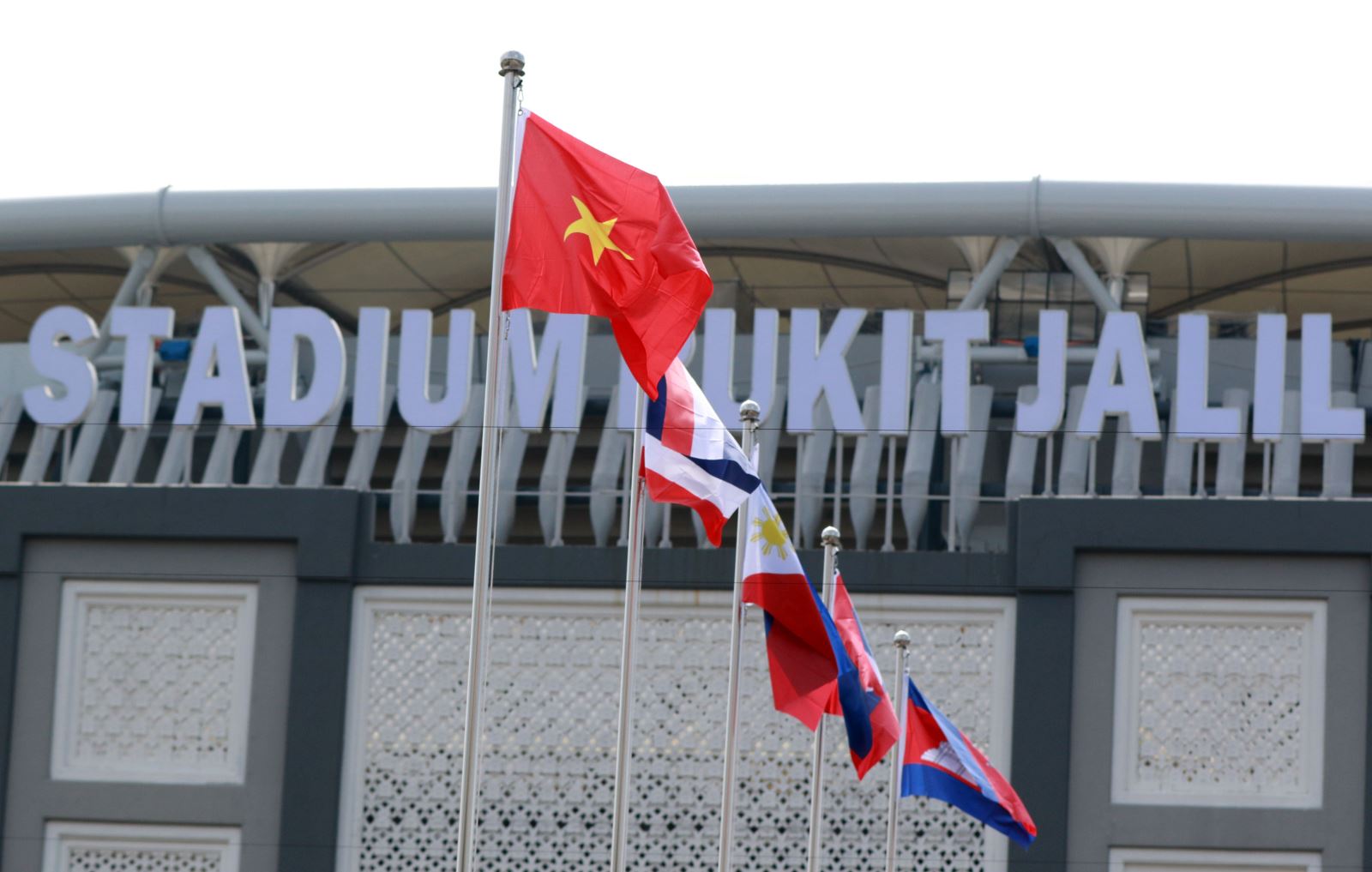 Quốc kỳ Việt Nam đã tung bay tại Đại hội thể thao Đông Nam Á 2017