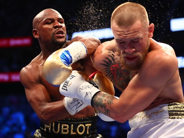 Trận đấu thế kỷ giữa Floyd Mayweather và Connor McGregor. (Nguồn: Reuters)