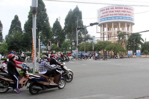 Nút giao ngã năm Vườn Mít, đoạn trên đường Nguyễn Ái Quốc (TP.Biên Hòa) khá thông thoáng, hầu như không diễn ra nạn ăn xin trong thời gian qua.