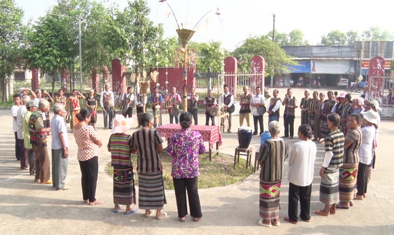 Lễ cúng Yang bonom 