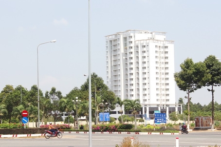Một khu dân cư, chung cư cao tầng nằm ngay trung tâm huyện Nhơn Trạch nhưng không người ở