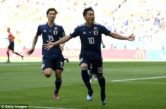 Kagawa và Osako thay nhau lập công mang chiến thắng về cho Nhật Bản.