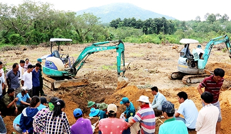 Khu vực tìm kiếm hài cốt liệt sĩ tại ấp 2, xã Phú An, huyện Tân Phú.