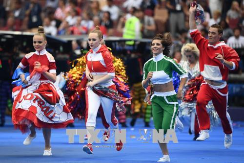 Các vũ công trình diễn tại lễ bế mạc World Cup 2018 ở sân vận động Luzhniki, thủ đô Moscow, Nga tối 15/7. Ảnh: AFP/TTXVN
