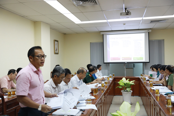 Phó giám đốc Sở Văn hóa, thể thao – du lịch Nguyễn Xuân Thanh trình bày kế hoạch tổ chức lễ khai mạc Đại hội TDTT tỉnh