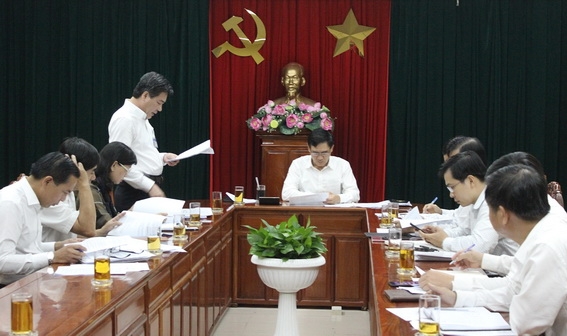 Phó chủ tịch UBND tỉnh Trần Văn Vĩnh chủ trì cuộc họp