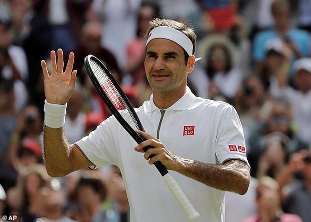 Federer giành quyền vào vòng 2 Wimbledon.