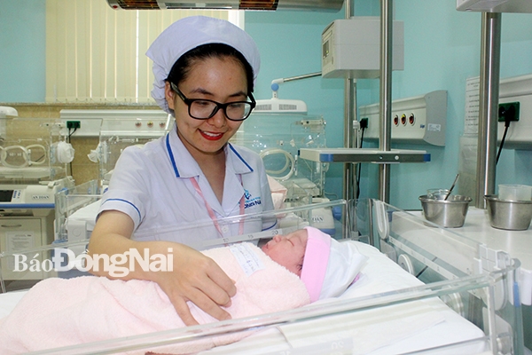 Trẻ sơ sinh được chăm sóc tại Bệnh viện đa khoa Đồng Nai
