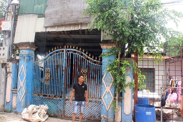 Nhà của ông Phạm Văn Lệnh, KP 3 phường Long Bình Tân (TP.Biên Hòa) vướng vào dự án “treo” không thể xây mới. 