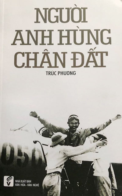 Bìa sách Người anh hùng chân đất