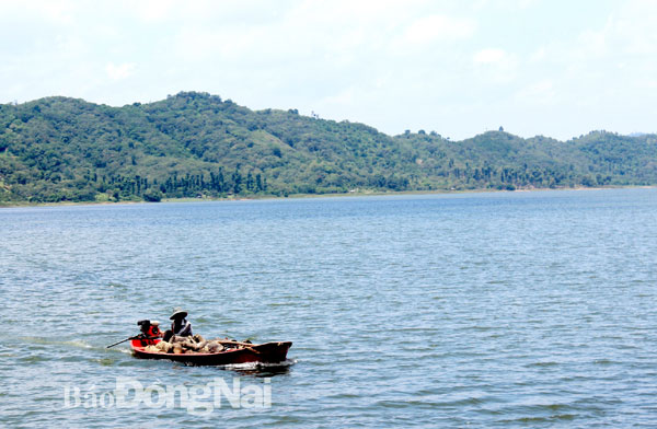 Hồ Đa Tôn (huyện Tân Phú)