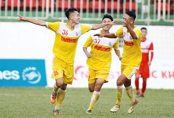 Các cầu thủ U.21 Hồng Lĩnh Hà Tĩnh sẽ có trận đấu gặp U.21 Phố Hiến tại bán kết
