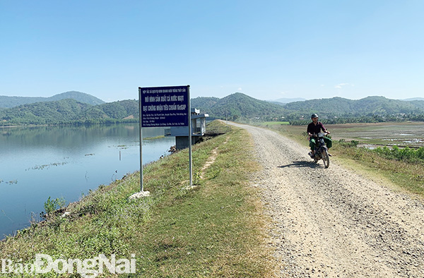 Hồ Đa Tôn vẫn còn nét nguyên sơ của một vùng quê