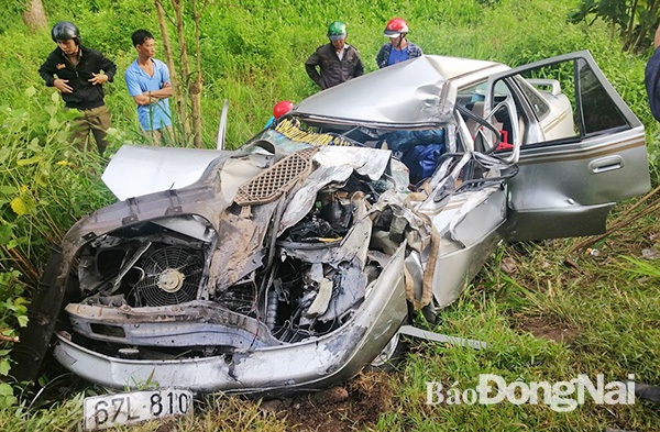 Ngày 9-10-2019, trên quốc lộ 20 đoạn qua huyện Định Quán xảy ra vụ tai nạn giao thông giữa xe tải với xe chở khách khiến 2 người tử vong (ảnh mang tính chất minh họa). Ảnh: T. Hải