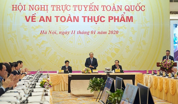 Thủ tướng Nguyễn Xuân Phúc, Phó thủ tướng Vũ Đức Đam chủ trì hội nghị tại Hà Nội