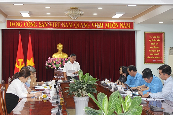 Phó bí thư Thường trực Tỉnh ủy Hồ Thanh Sơn phát biểu chỉ đạo tại buổi làm việc