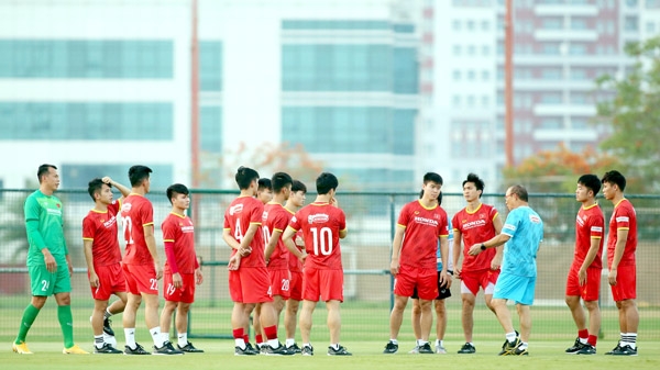 Ngay sau chiến thắng Indonesia, đội tuyển Việt Nam đã trở lại sân tập để hướng đến trận quyết định trước Malaysia