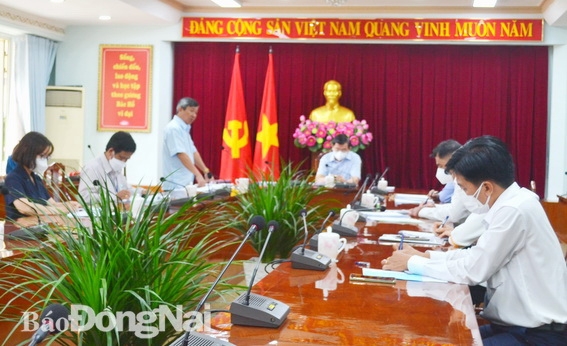 Đồng chí Hồ Thanh Sơn, Phó bí thư thường trực Tỉnh ủy phát biểu gợi mở một số vấn đề để công tác tuyên giáo của tỉnh ngày càng đạt hiệu quả cao