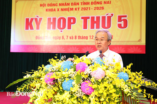 Ủy viên Ban TVTU, Chủ tịch Ủy ban MTTQ Việt Nam tỉnh Cao Văn Quang phát biểu tại kỳ họp