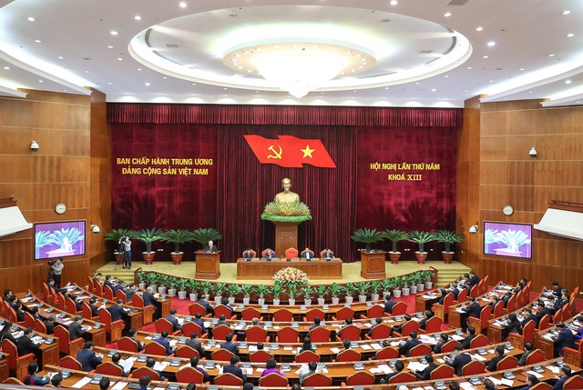 Hội nghị lần thứ năm Ban Chấp hành Trung ương Đảng khóa XIII bước vào ngày làm việc thứ năm