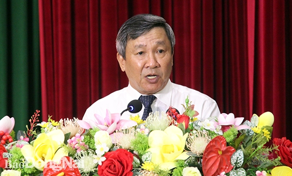 Phó bí thư Thường trực Tỉnh ủy Hồ Thanh Sơn phát biểu tại buổi lễ