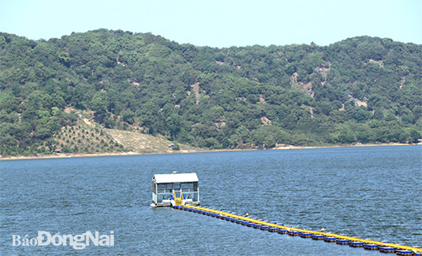 Khu vực hồ Đa Tôn (H.Tân Phú) đang mời gọi doanh nghiệp đầu tư vào dự án khu du lịch sinh thái. Ảnh: H.Giang