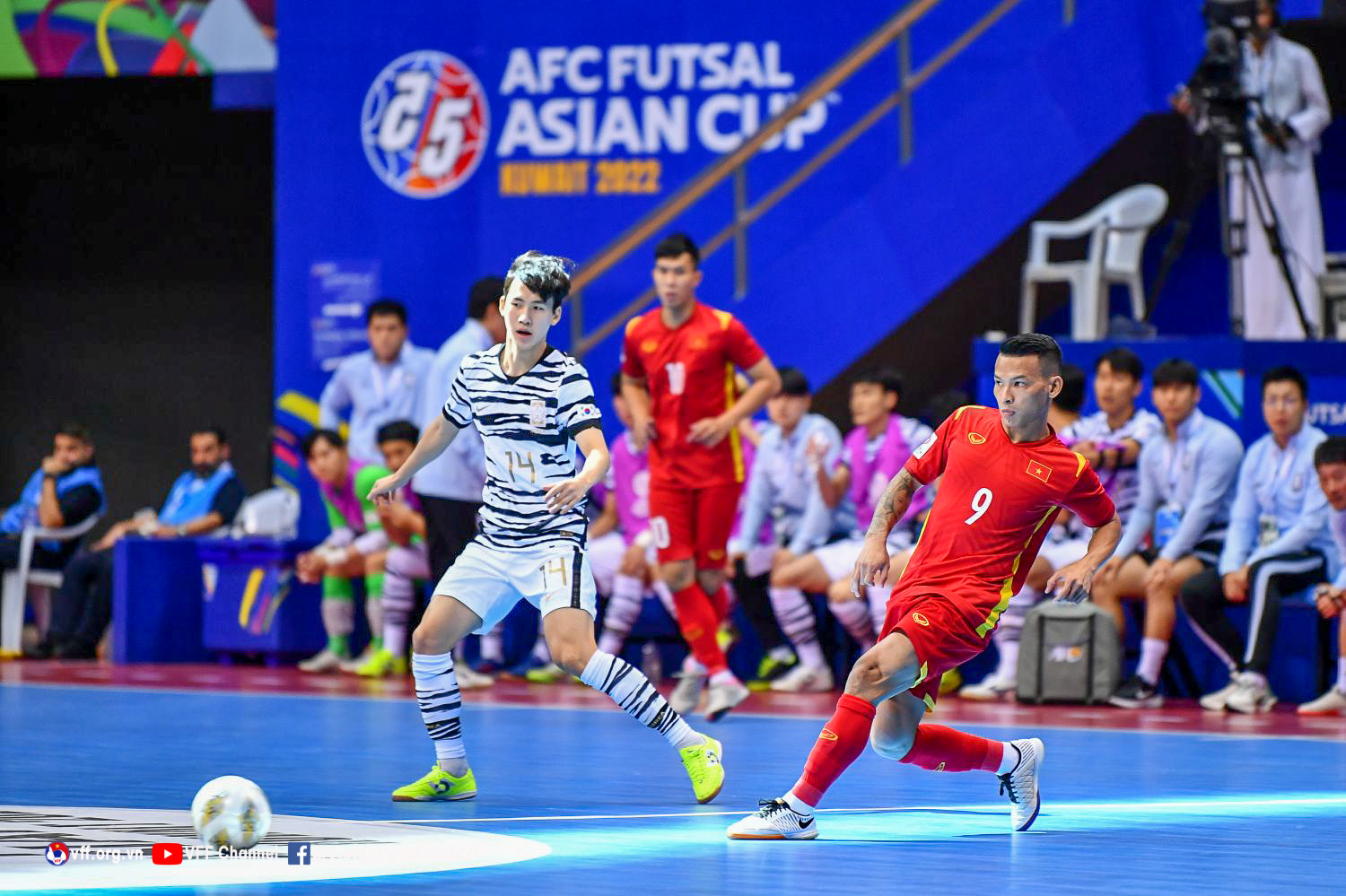 VCK futsal châu Á 2022:  Việt Nam khởi đầu bằng chiến thắng đậm trước Hàn Quốc