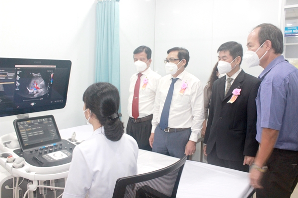 Máy siêu âm hiện đại được đưa vào sử dụng tại Khoa Khám, điều trị theo yêu cầu Bệnh viện Đa khoa Thống Nhất