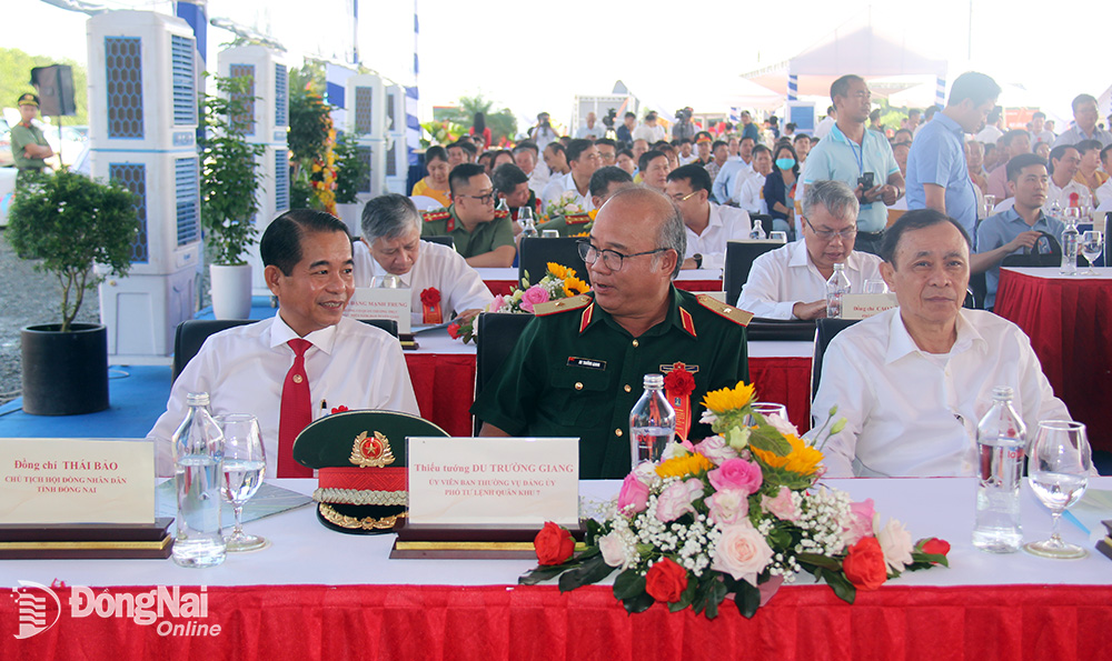 Chủ tịch HĐND tỉnh Thái Bảo tham dự lễ khởi công dự án Đường cao tốc Biên Hòa - Vũng Tàu tại điểm cầu Bà Rịa - Vũng Tàu