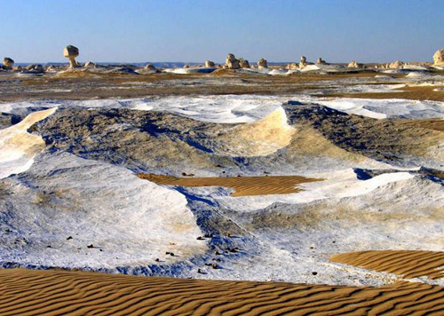 Sa mạc trắng ở Ai Cập.