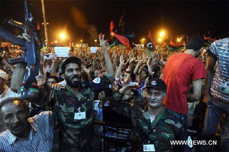 Phe đối lập ăn mừng ở thủ phủ Benghazi.