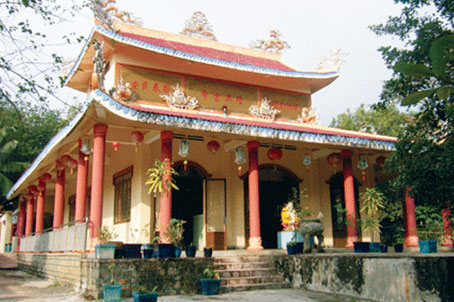 Long Hưng cổ tự.