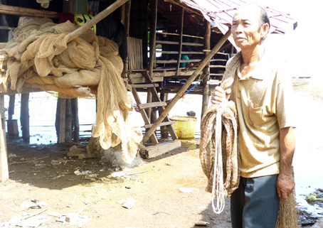 Từ tháng 9 đến tháng 2 năm sau, ngư dân Bến Nôm luôn bị “mo” sau những chuyến đánh bắt cá.   