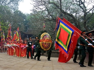 Lễ dâng hương Giỗ Tổ Hùng Vương-Lễ hội Đền Hùng 2011.