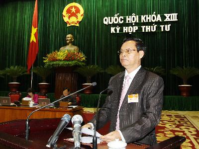 Tổng Thanh tra Chính phủ Huỳnh Phong Tranh trình bày Tờ trình dự án Luật phòng, chống tham nhũng (sửa đổi)