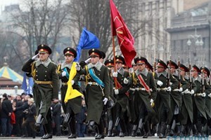 Duyệt binh tại Kiev nhân kỷ niệm ngày giải phóng thành phố khỏi ách phát xít (Nguồn:http://kiev.segodnya.ua/)