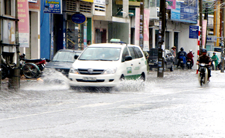 Mưa lớn ở Đồng Nai đã gây ngập lụt nhiều nơi. Ảnh: H.Giang