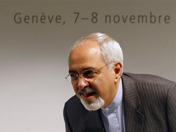 Ngoại trưởng Iran Javad Zarif tham dự họp báo sau cuộc đàm phán về vấn đề hạt nhân tại trụ sở Liên minh châu Âu ở Geneva ngày 10/11. (Ảnh: Reuters) 