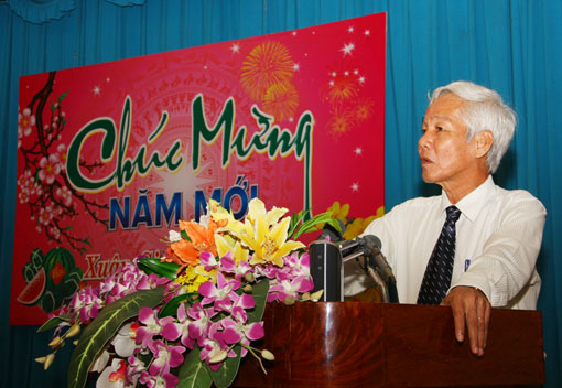 Đồng chí Lê Hồng Phương, Phó bí thư thường trực Tỉnh ủy phăt biểu tại buổi họp mặt