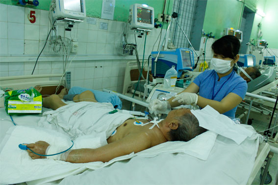 Xử lý một ca cấp cứu nặng tại Bệnh viện đa khoa Đồng Nai.
