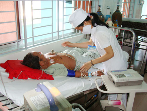 Chăm sóc bệnh nhân tại Bệnh viện đa khoa khu vực Định Quán