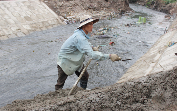 Thi công Dự án suối Săn Máu.